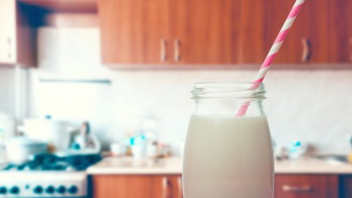 Sugar-free Strawberry Flavoured Milk Sugar-free strawberry milkshake