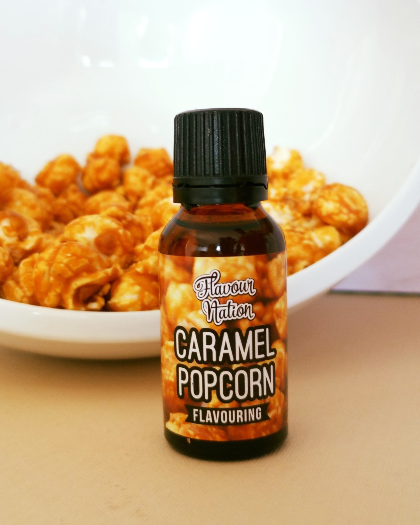 Caramel popcorn flavouring essence for use in icing.