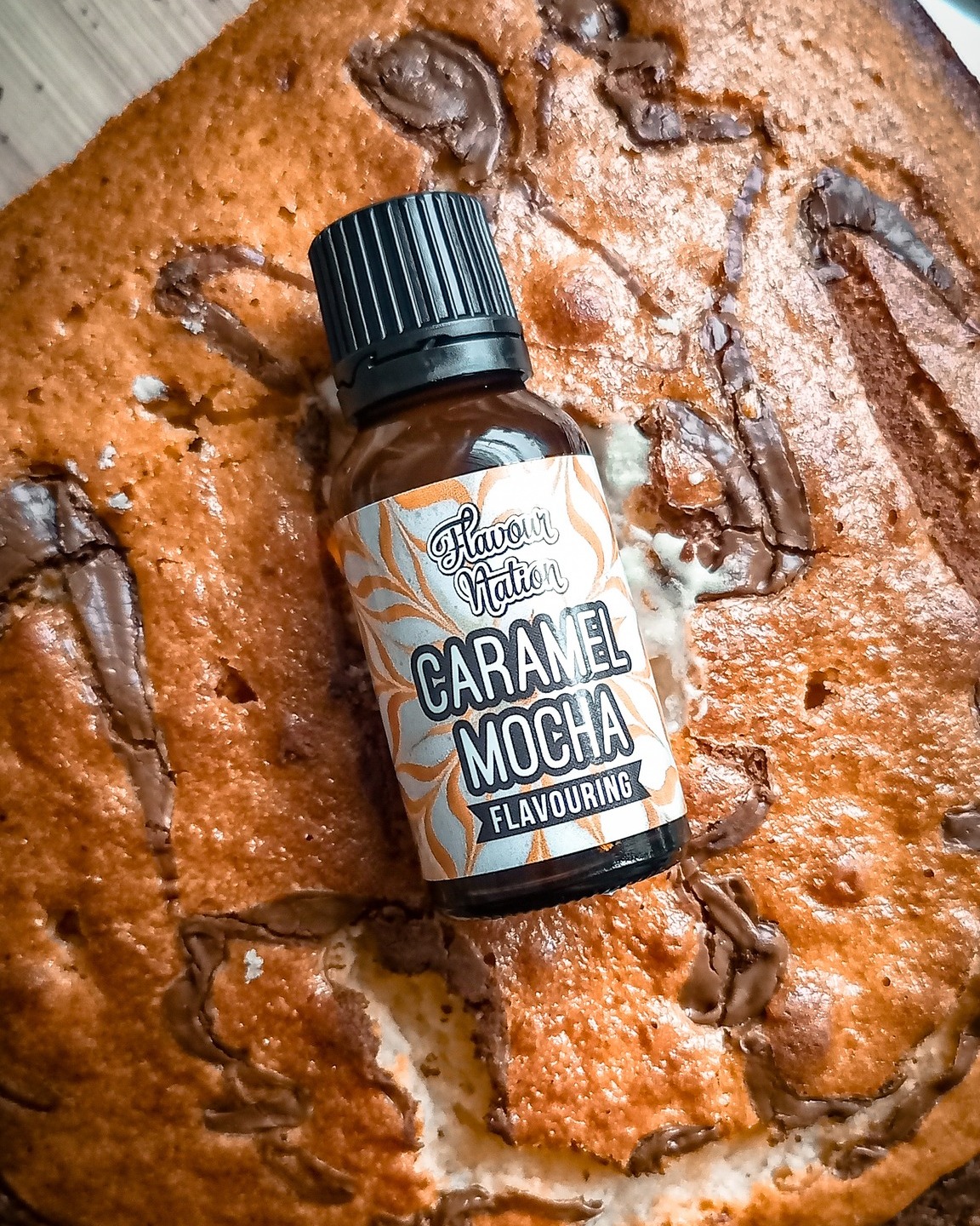 Caramel mocha food flavouring essence for bakers.